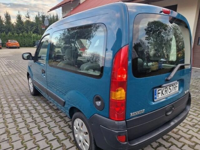 Зеленый Рено Кенгу, объемом двигателя 1.5 л и пробегом 200 тыс. км за 1100 $, фото 4 на Automoto.ua