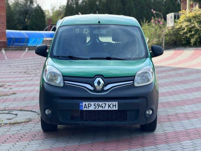 Зеленый Рено Кенгу, объемом двигателя 1.5 л и пробегом 398 тыс. км за 7999 $, фото 1 на Automoto.ua
