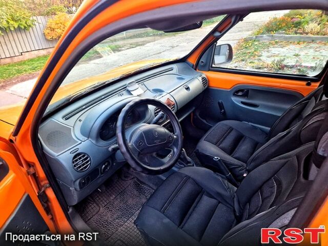 Оранжевый Рено Кенгу, объемом двигателя 1.9 л и пробегом 290 тыс. км за 2300 $, фото 5 на Automoto.ua