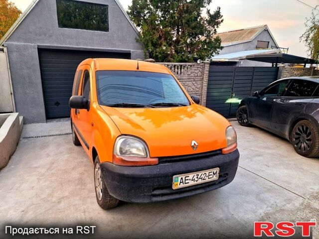 Оранжевый Рено Кенгу, объемом двигателя 1.9 л и пробегом 290 тыс. км за 2300 $, фото 3 на Automoto.ua