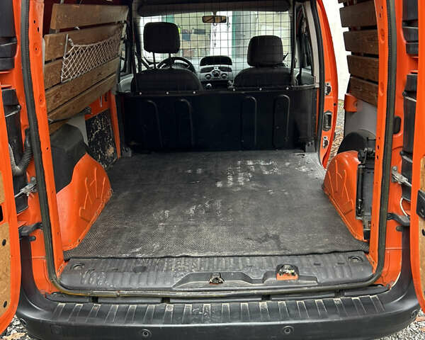 Оранжевый Рено Кенгу, объемом двигателя 1.46 л и пробегом 184 тыс. км за 4650 $, фото 6 на Automoto.ua