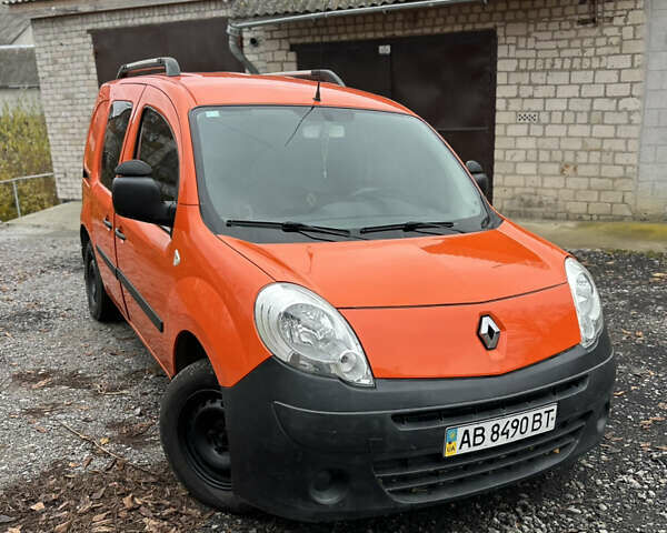 Оранжевый Рено Кенгу, объемом двигателя 1.46 л и пробегом 184 тыс. км за 4650 $, фото 3 на Automoto.ua