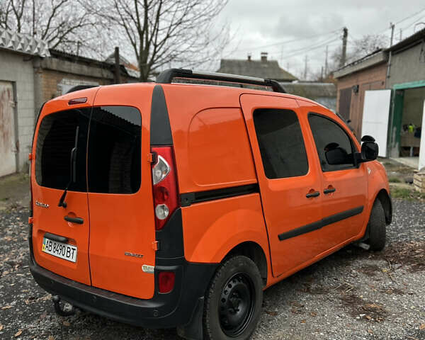 Оранжевый Рено Кенгу, объемом двигателя 1.46 л и пробегом 184 тыс. км за 4650 $, фото 2 на Automoto.ua