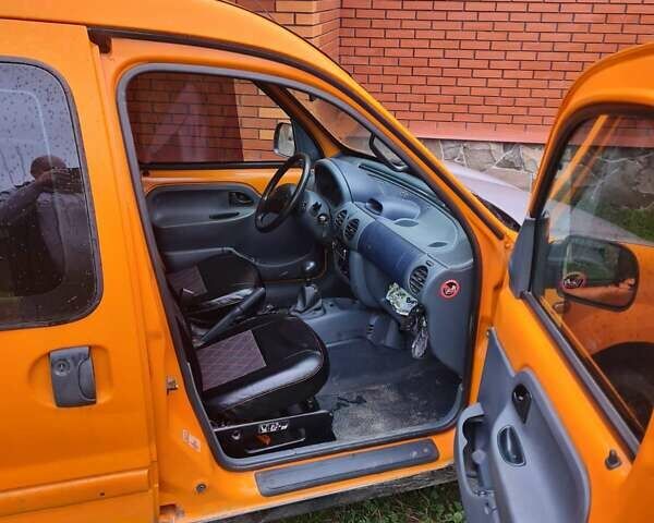 Рено Кенгу 1998 в Тячеве на Automoto.ua Оранжевый Рено Кенгу, объемом двигателя 1.39 л и пробегом 196 тыс. км за 2700 $, фото 2 на Automoto.ua