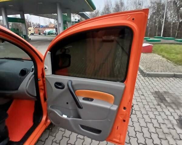 Помаранчевий Рено Кєнгу, об'ємом двигуна 1.5 л та пробігом 280 тис. км за 5200 $, фото 13 на Automoto.ua