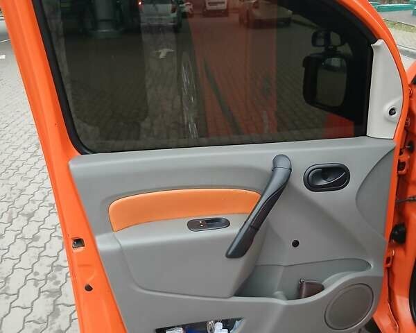 Помаранчевий Рено Кєнгу, об'ємом двигуна 1.5 л та пробігом 280 тис. км за 5200 $, фото 18 на Automoto.ua
