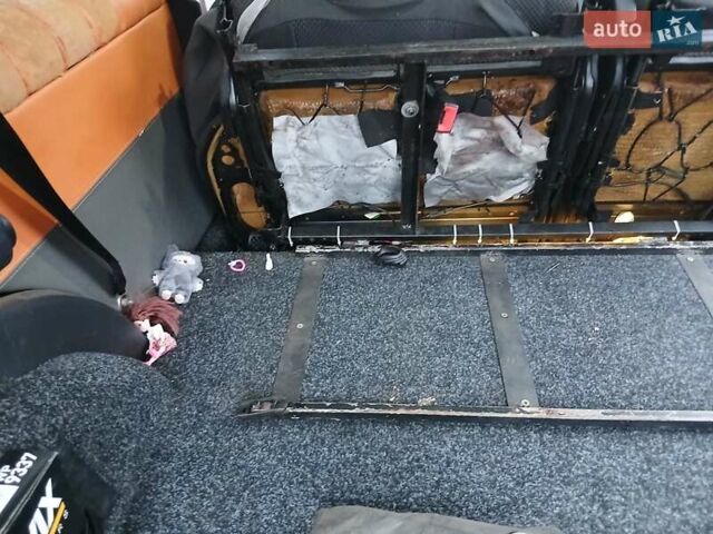 Помаранчевий Рено Кєнгу, об'ємом двигуна 1.5 л та пробігом 280 тис. км за 5200 $, фото 19 на Automoto.ua