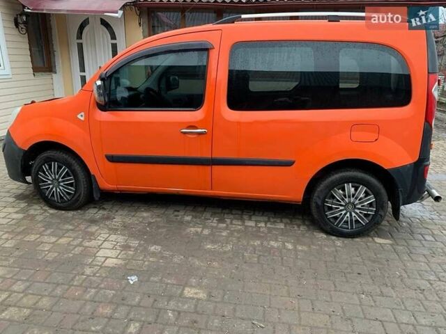 Оранжевый Рено Кенгу, объемом двигателя 1.46 л и пробегом 210 тыс. км за 5200 $, фото 1 на Automoto.ua