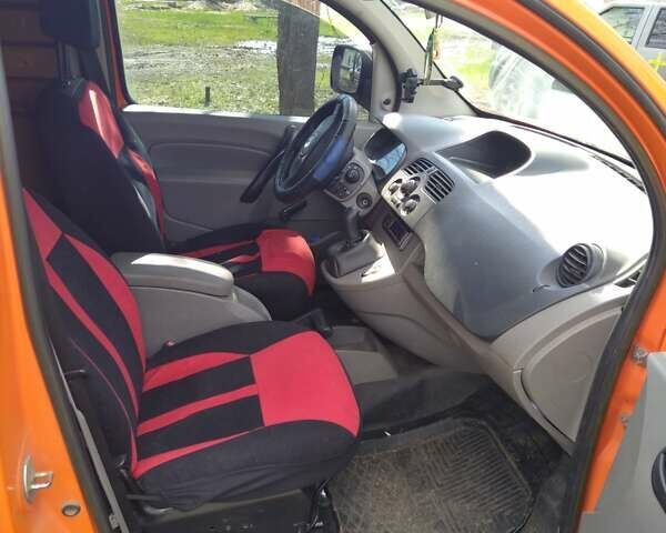 Рено Кенгу 2010 в Мукачеве на Automoto.ua Оранжевый Рено Кенгу, объемом двигателя 1.5 л и пробегом 215 тыс. км за 4100 $, фото 2 на Automoto.ua