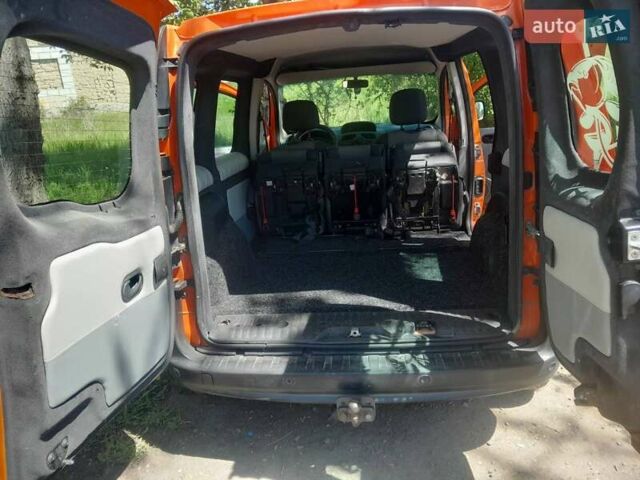 Оранжевый Рено Кенгу, объемом двигателя 1.46 л и пробегом 236 тыс. км за 5100 $, фото 14 на Automoto.ua