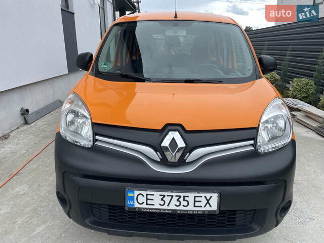 Оранжевый Рено Кенгу, объемом двигателя 1.5 л и пробегом 300 тыс. км за 10800 $, фото 4 на Automoto.ua