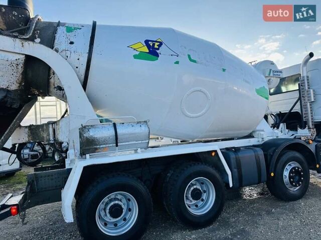 Белый Рено Керакс, объемом двигателя 0 л и пробегом 291 тыс. км за 58900 $, фото 5 на Automoto.ua