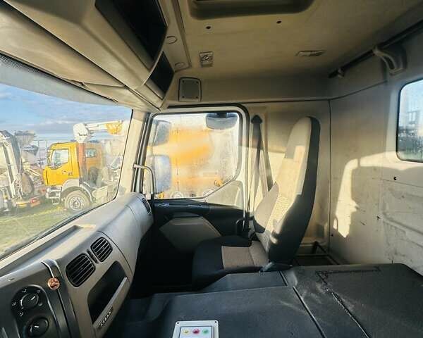 Белый Рено Керакс, объемом двигателя 0 л и пробегом 291 тыс. км за 58900 $, фото 33 на Automoto.ua