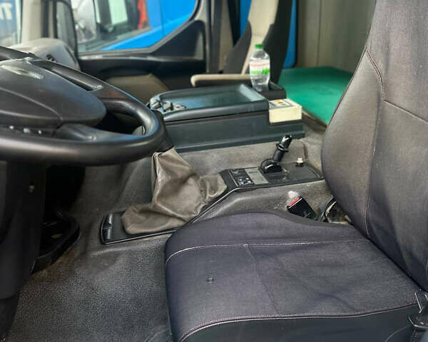 Білий Рено Керакс, об'ємом двигуна 0 л та пробігом 220 тис. км за 60000 $, фото 4 на Automoto.ua