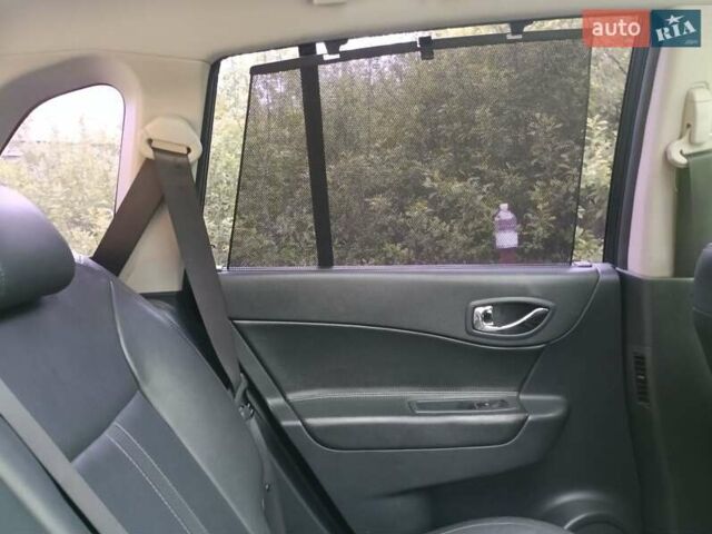 Белый Рено Колеос, объемом двигателя 2 л и пробегом 287 тыс. км за 9500 $, фото 40 на Automoto.ua