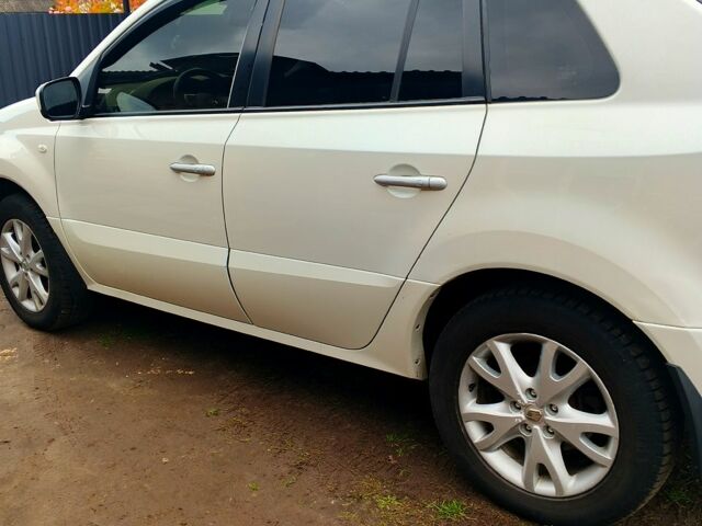 Белый Рено Колеос, объемом двигателя 2 л и пробегом 310 тыс. км за 7300 $, фото 5 на Automoto.ua