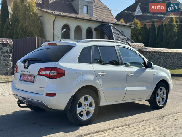 Белый Рено Колеос, объемом двигателя 2 л и пробегом 260 тыс. км за 8600 $, фото 6 на Automoto.ua