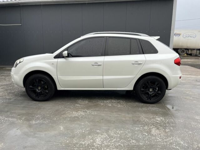 Белый Рено Колеос, объемом двигателя 2 л и пробегом 253 тыс. км за 8700 $, фото 1 на Automoto.ua