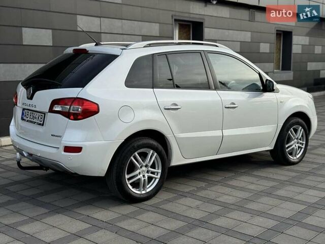 Белый Рено Колеос, объемом двигателя 2 л и пробегом 225 тыс. км за 9800 $, фото 4 на Automoto.ua