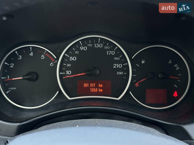 Белый Рено Колеос, объемом двигателя 2 л и пробегом 261 тыс. км за 9450 $, фото 28 на Automoto.ua