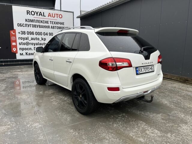 Белый Рено Колеос, объемом двигателя 2 л и пробегом 253 тыс. км за 8700 $, фото 2 на Automoto.ua