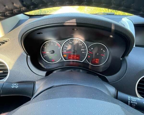 Білий Рено Колеос, об'ємом двигуна 2 л та пробігом 280 тис. км за 8600 $, фото 10 на Automoto.ua