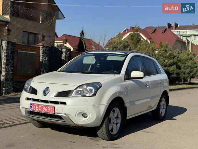 Белый Рено Колеос, объемом двигателя 2 л и пробегом 260 тыс. км за 8600 $, фото 1 на Automoto.ua