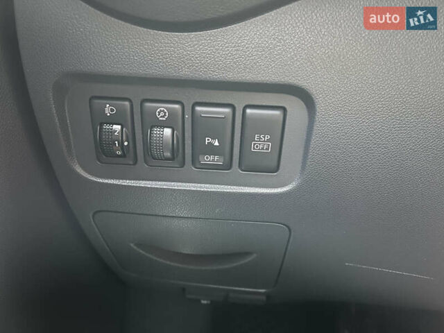 Білий Рено Колеос, об'ємом двигуна 2 л та пробігом 253 тис. км за 8700 $, фото 16 на Automoto.ua