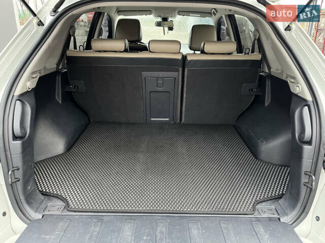 Білий Рено Колеос, об'ємом двигуна 2 л та пробігом 253 тис. км за 8700 $, фото 12 на Automoto.ua