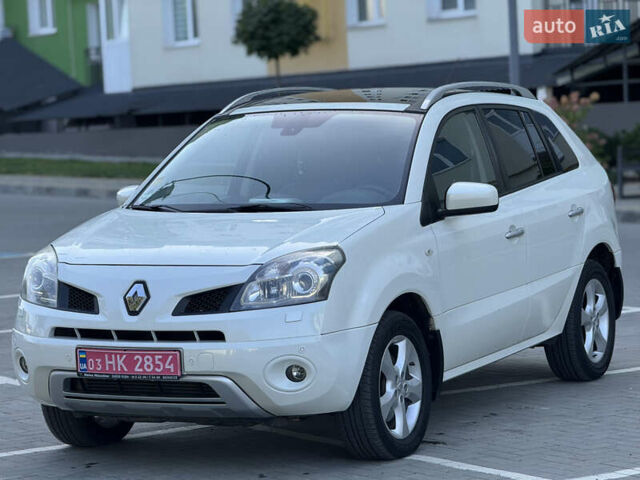 Белый Рено Колеос, объемом двигателя 2 л и пробегом 261 тыс. км за 9450 $, фото 3 на Automoto.ua