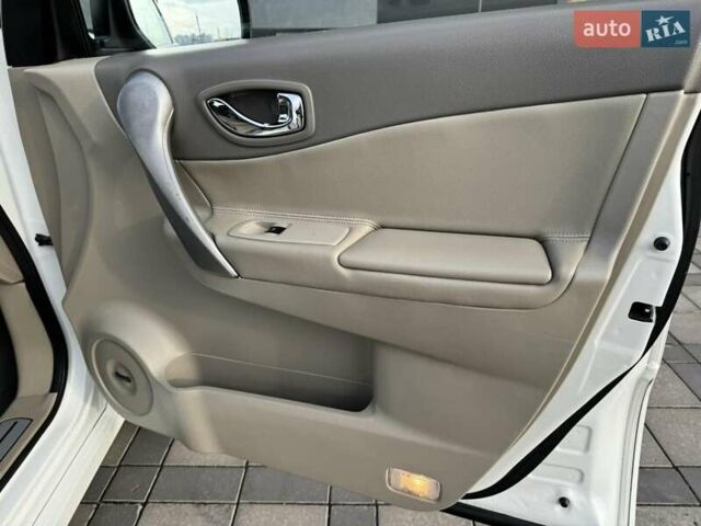 Белый Рено Колеос, объемом двигателя 2 л и пробегом 225 тыс. км за 9800 $, фото 25 на Automoto.ua