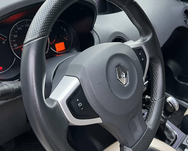 Білий Рено Колеос, об'ємом двигуна 2 л та пробігом 253 тис. км за 8700 $, фото 19 на Automoto.ua