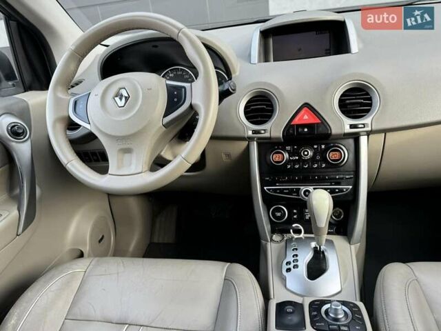 Белый Рено Колеос, объемом двигателя 2 л и пробегом 225 тыс. км за 9800 $, фото 39 на Automoto.ua