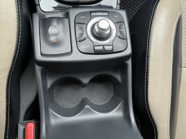 Белый Рено Колеос, объемом двигателя 2 л и пробегом 253 тыс. км за 8700 $, фото 17 на Automoto.ua