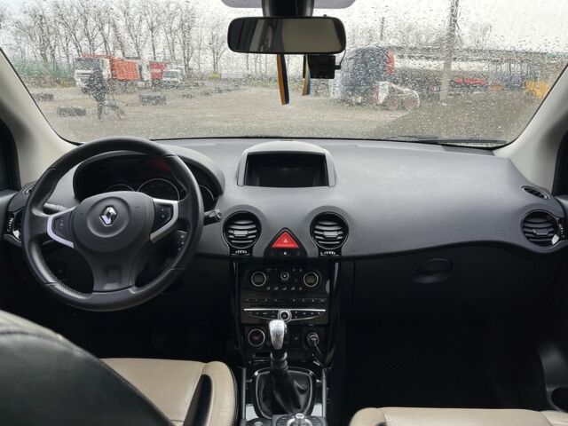 Белый Рено Колеос, объемом двигателя 2 л и пробегом 253 тыс. км за 8700 $, фото 13 на Automoto.ua