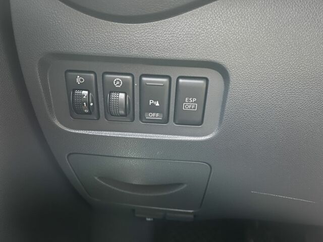 Белый Рено Колеос, объемом двигателя 2 л и пробегом 253 тыс. км за 8700 $, фото 18 на Automoto.ua