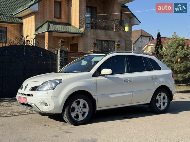 Белый Рено Колеос, объемом двигателя 2 л и пробегом 260 тыс. км за 8600 $, фото 13 на Automoto.ua