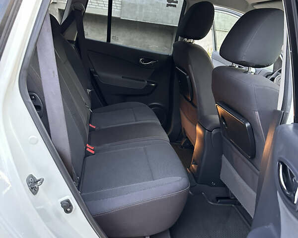 Белый Рено Колеос, объемом двигателя 2 л и пробегом 169 тыс. км за 9700 $, фото 32 на Automoto.ua