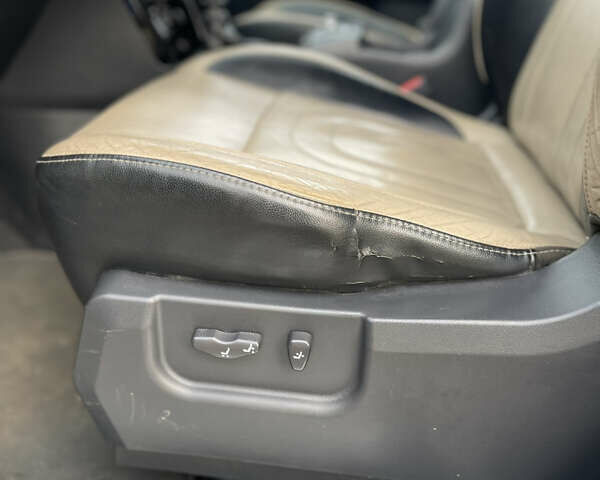 Белый Рено Колеос, объемом двигателя 2 л и пробегом 292 тыс. км за 10000 $, фото 9 на Automoto.ua