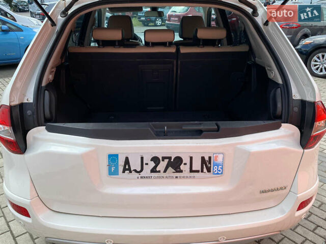 Білий Рено Колеос, об'ємом двигуна 0 л та пробігом 267 тис. км за 10500 $, фото 17 на Automoto.ua