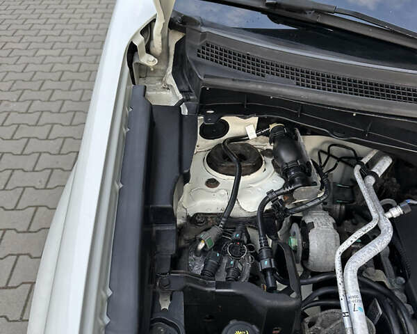 Белый Рено Колеос, объемом двигателя 2 л и пробегом 169 тыс. км за 9700 $, фото 40 на Automoto.ua