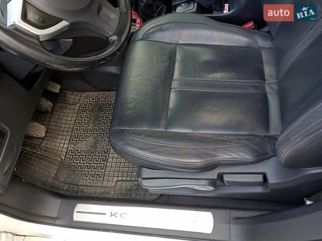 Білий Рено Колеос, об'ємом двигуна 2 л та пробігом 298 тис. км за 8200 $, фото 6 на Automoto.ua