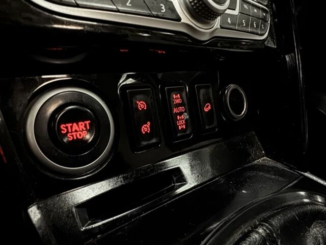 Белый Рено Колеос, объемом двигателя 2 л и пробегом 242 тыс. км за 8700 $, фото 15 на Automoto.ua