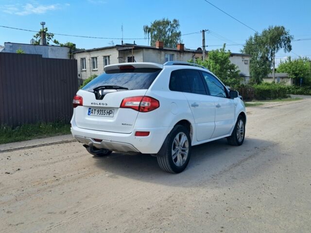 Білий Рено Колеос, об'ємом двигуна 2 л та пробігом 231 тис. км за 9300 $, фото 3 на Automoto.ua