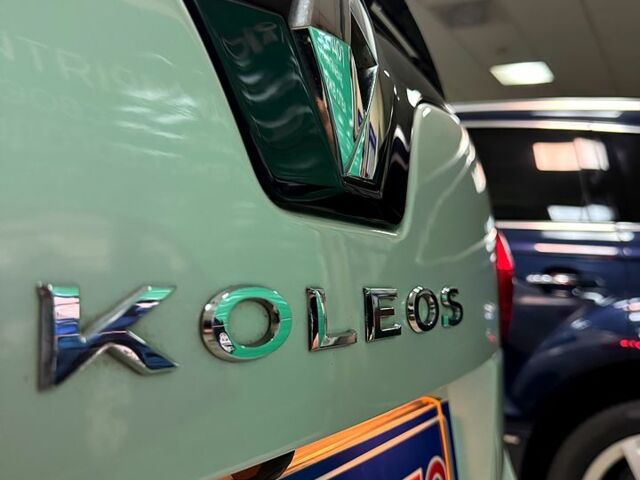 Белый Рено Колеос, объемом двигателя 2 л и пробегом 242 тыс. км за 8700 $, фото 4 на Automoto.ua