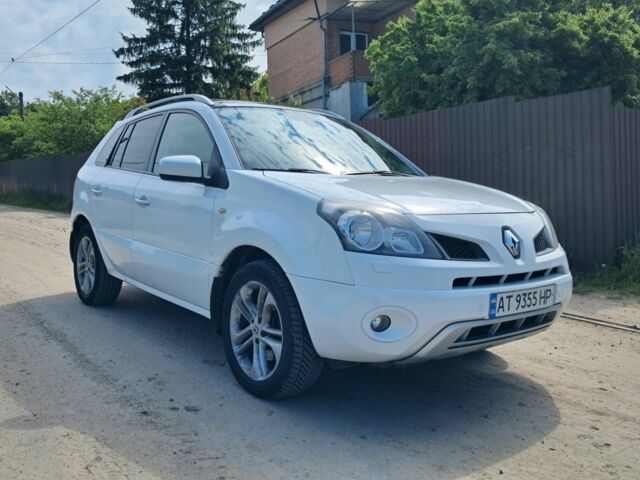 Білий Рено Колеос, об'ємом двигуна 2 л та пробігом 231 тис. км за 9300 $, фото 1 на Automoto.ua