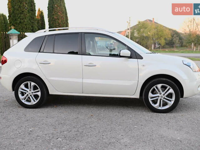 Белый Рено Колеос, объемом двигателя 2 л и пробегом 202 тыс. км за 10300 $, фото 18 на Automoto.ua