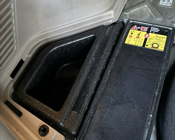 Білий Рено Колеос, об'ємом двигуна 2.5 л та пробігом 103 тис. км за 15000 $, фото 32 на Automoto.ua