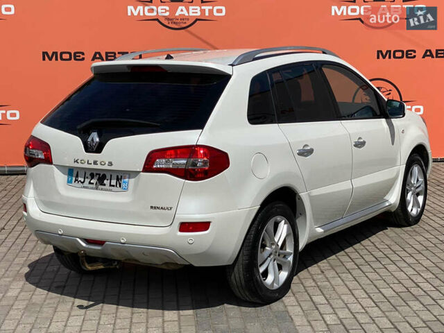 Белый Рено Колеос, объемом двигателя 2 л и пробегом 267 тыс. км за 9500 $, фото 4 на Automoto.ua