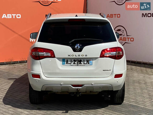 Білий Рено Колеос, об'ємом двигуна 0 л та пробігом 267 тис. км за 10500 $, фото 4 на Automoto.ua
